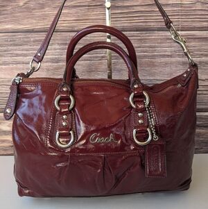 🤍🤍🤍Coach Ashley Satchel in burgundy patent leather